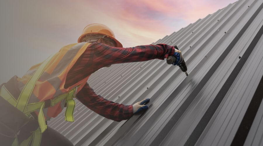 Professional residential roofers in New Waverly, IN